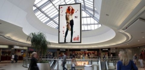 Giant Screens come to major venues