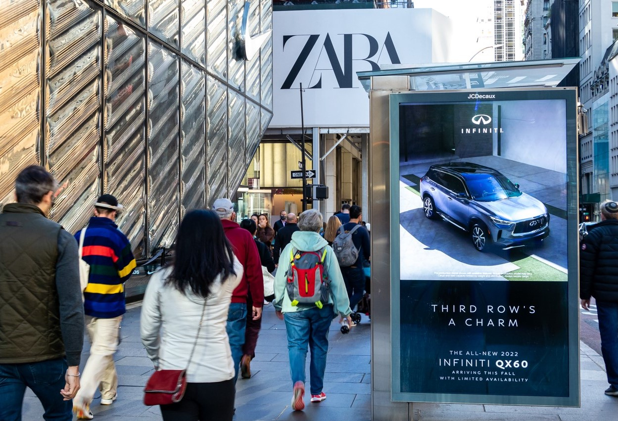 How top automobile brands are using OOH’s capabilities to promote their